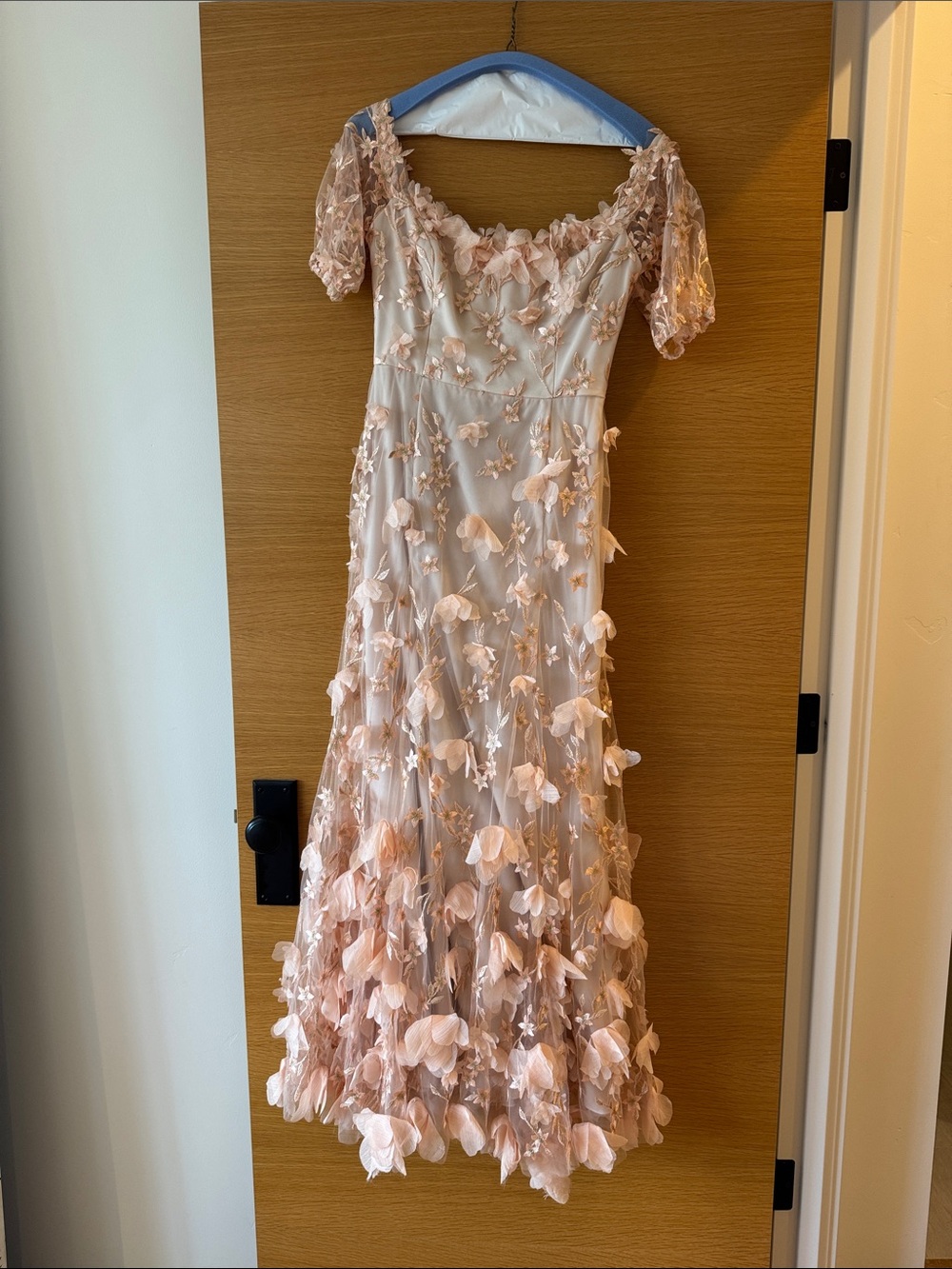 BHLDN Marchesa Notte Wedding Dress. Worn as Mother of the Bride. Size 4